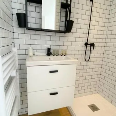 Apartmán Temple 1 - Elegant A Centre *