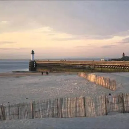 Temple 1 - Elegant A Centre Apartmán